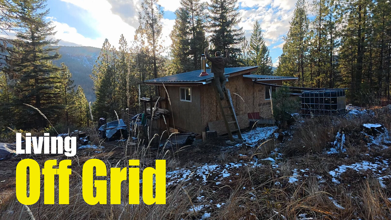 Living off grid - A roof ladder for the cabin