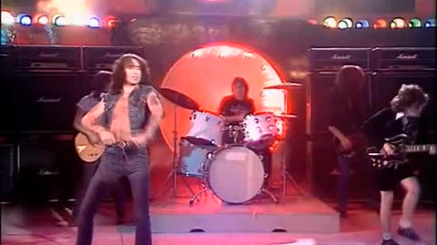 ACDC - Girls Got Rhythm