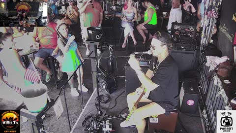 LIVE Music Everyday!