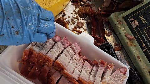 Vietnamese street food (part 15) - "Heo quay"- roasted pig