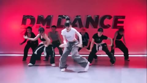 🔥 Crazy Hip Hop Dance Performance | High-Energy Street Style Moves 2025