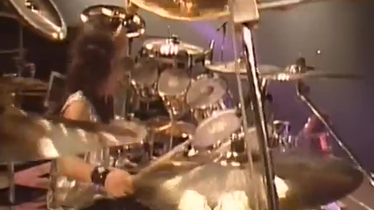 CRAZY NIGHTS ~ LOUDNESS ( LIVE )