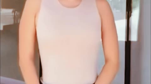 "Fashion Style: Trendy Short Dresses That Will Make You STAND OUT! 💃✨"