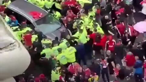 Atropello masivo durante celebración del Liverpool