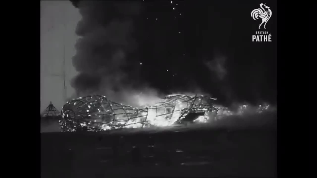 The crash of the Hindenburg — Actual footage