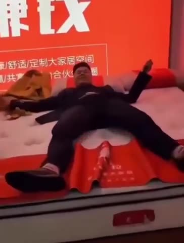 Chinese bed company introduced unique model of bed for couples