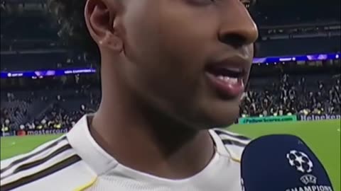 Afición Exigente_ El Jugador Entiende la Frustración del Bernabéu #realmadrid #halamadridusa