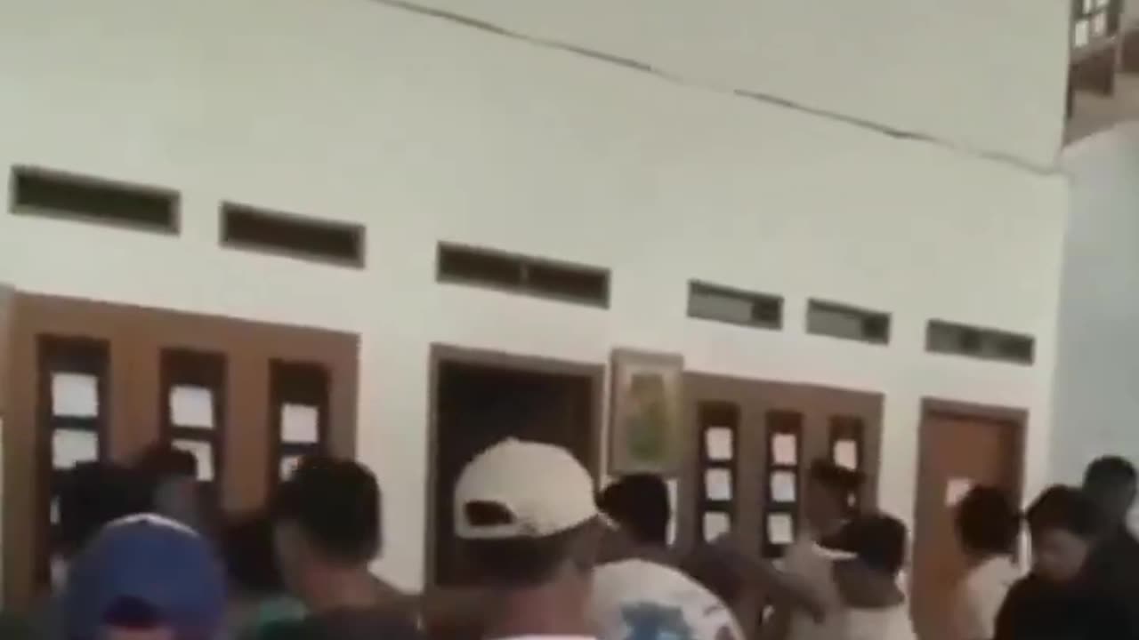 A house in Indonesia, a meeting point for Christians, devastated by Muslims.