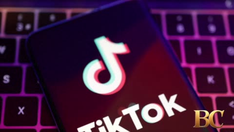 TikTok signs deal to sell US unit to American investors