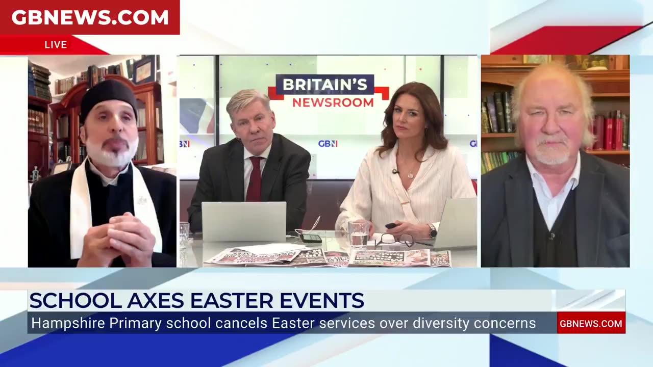 🇬🇧"This is Christianophobia"