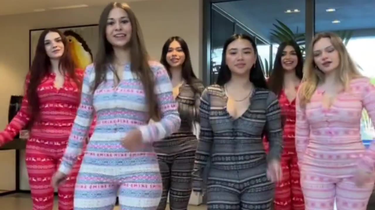 Sophie Rain Twerking Compilation