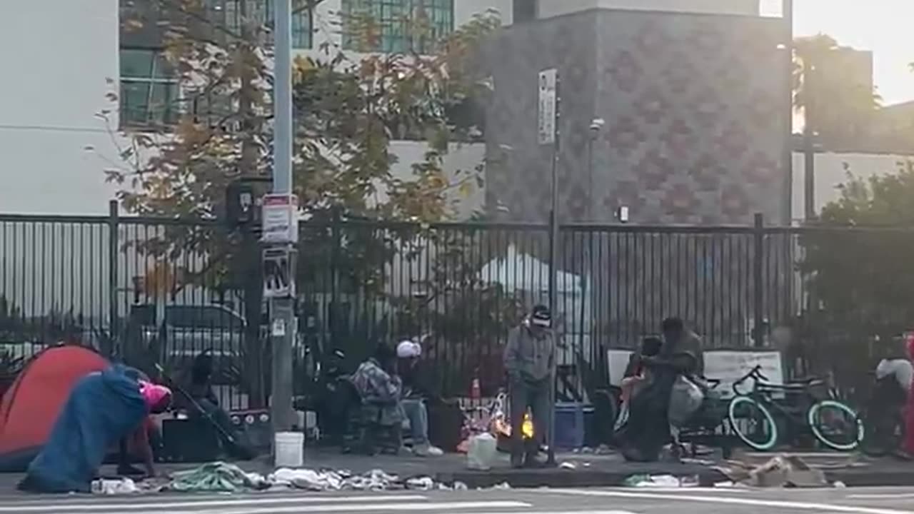 Lots of ‘warming fires’ this morning in Downtown Los Angeles