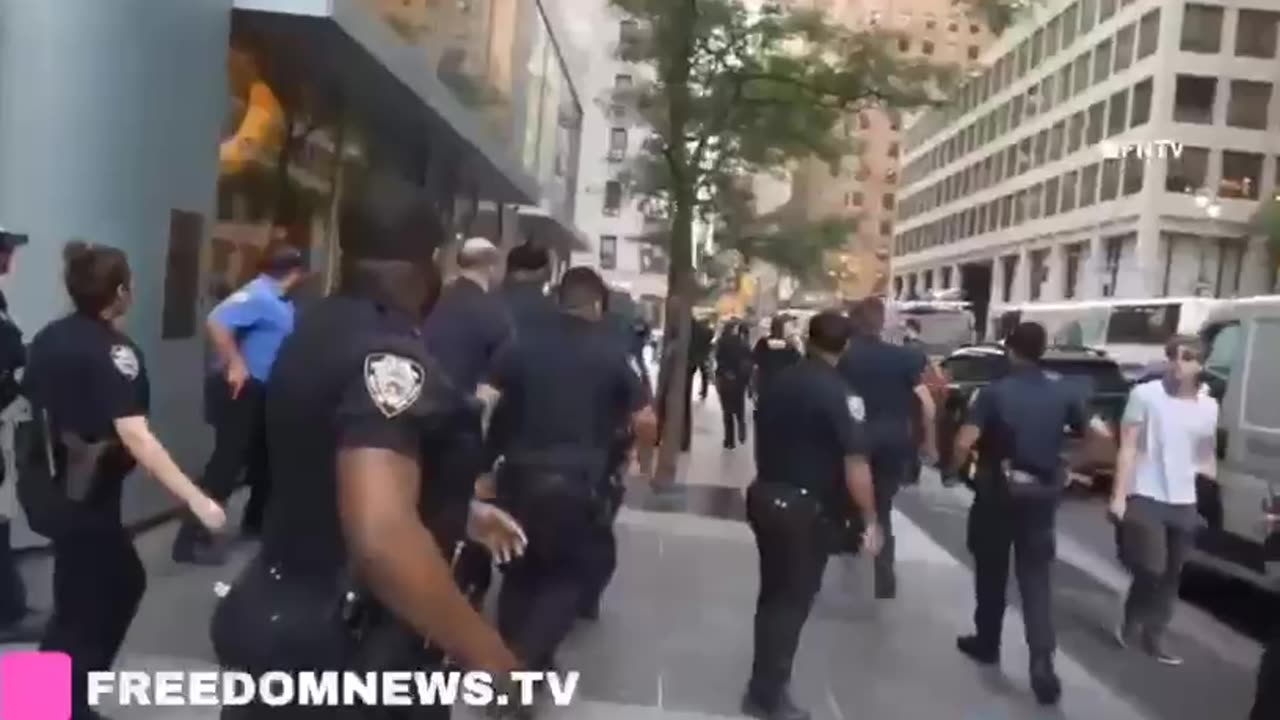 Chaos in New York City amidst mass shooting.