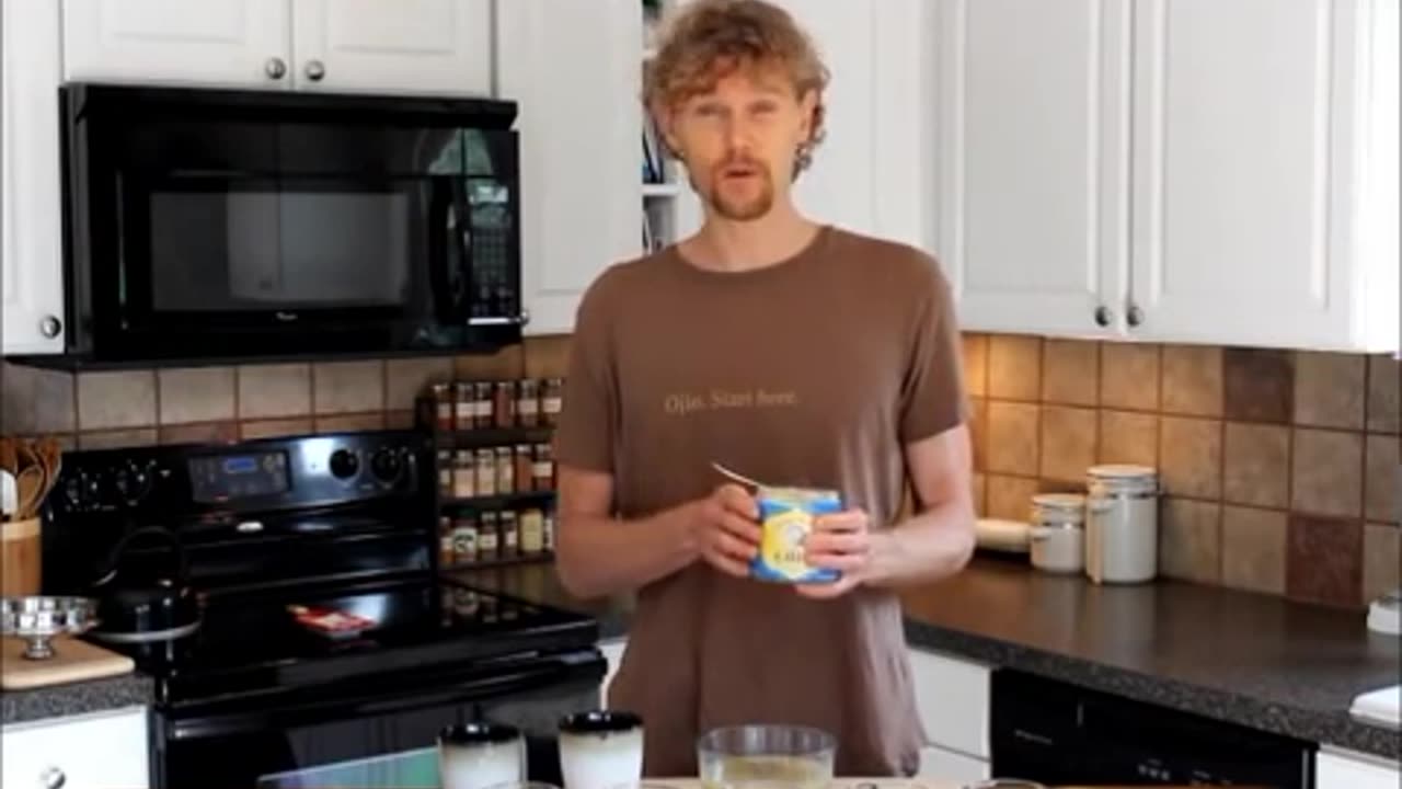 Bone Broth Adding Fermented Foods and Egg Yolks