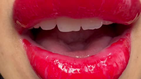 Mouth sounds asmr