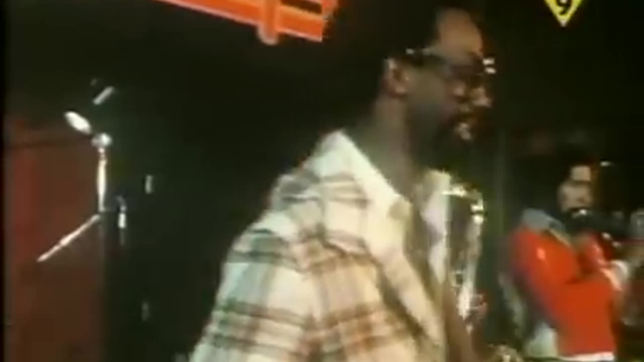 The Commodores - Brick House