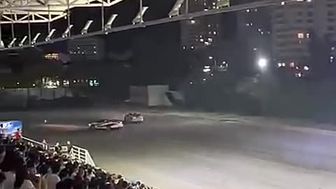 Amazing: Skilled Drivers Perform Precision Car Stunts That Seem Impossible
