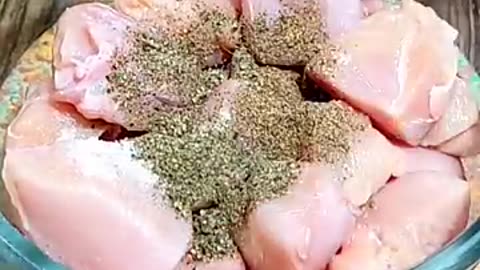 Super tasty chicken with delicious white gravy kali mirach Recipe i mi