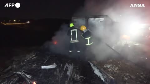 NOTIZIE DAL MONDO Cisgiordania,i coloni sionisti israeliani appiccano incendi nei villaggi palestinesi.A Deir Dibwan, est di Ramallah.violenza aumentata dall'inizio della guerra a Gaza durante l'operazione carri di Gedeone