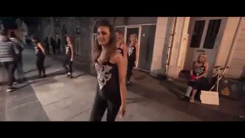 Ed Sheeran - Galway Girl [Official Music Video]