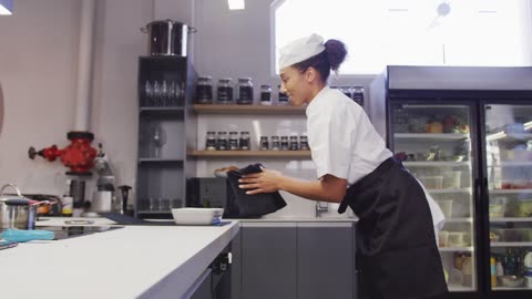 Waist apron