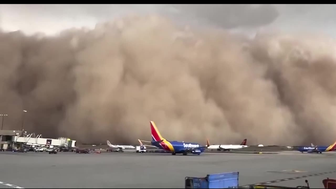 Sandstorm in Phoenix, Arizona