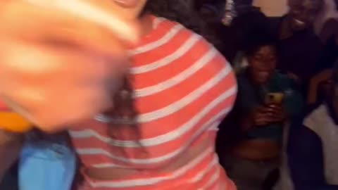 Queen vee bosset