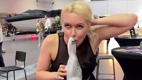 Magical show is being shown in California | Anna Delos