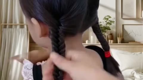 Easy Step-by-Step Guide to Creating a Chic Twisted Ponytail