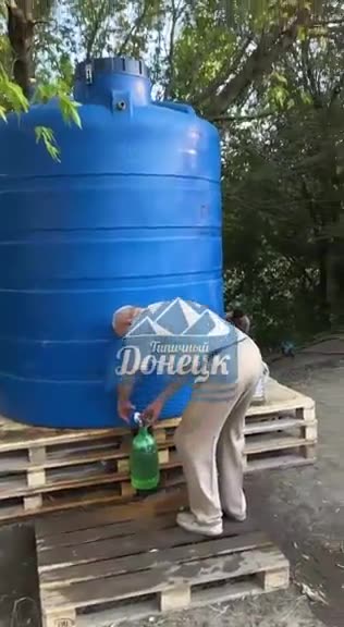 Gangs of "Water Marauders" Form in Occupied City of Donetsk(Prewar Pop-1 Million)