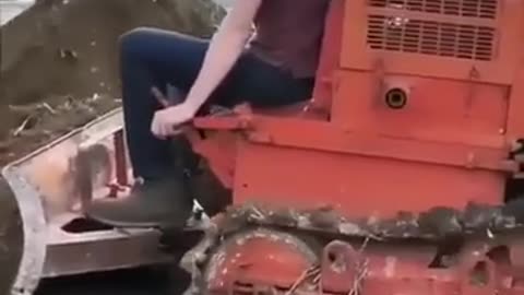 High-risk work. Safety belts are required.