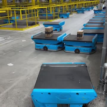 They fell in love at the amazon warehouse