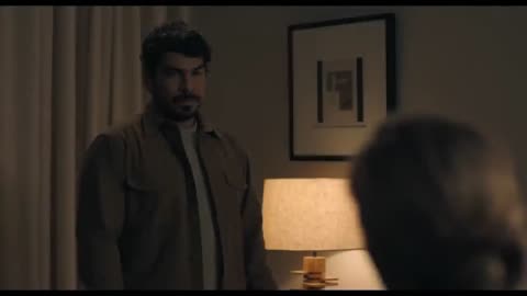 THE HAND THAT ROCKS THE CRADLE Trailer (2025) Maika Monroe, Mary Elizabeth Winstead