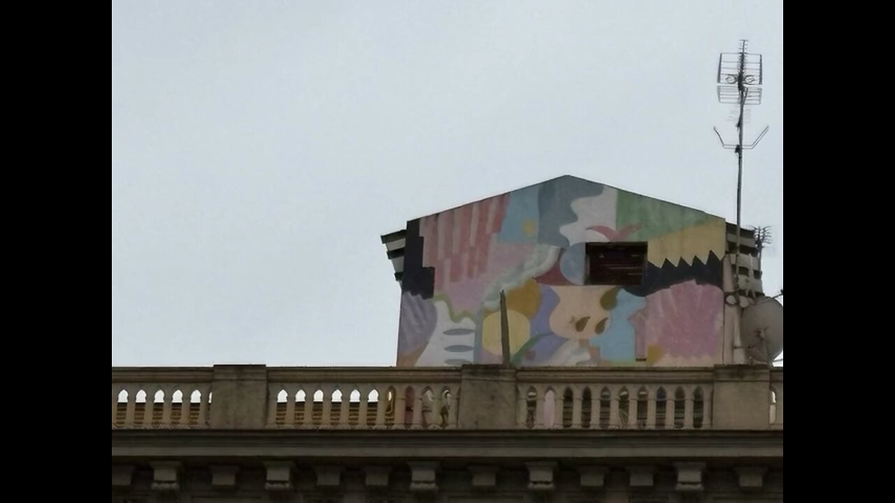 Casa pintada voladora