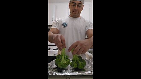 ##ovenbaked #easycooking #simplerecipe #simplecooking #broccoli