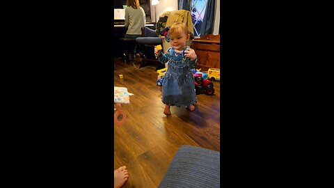 Some of Anna-Leah's 1st steps in walking.