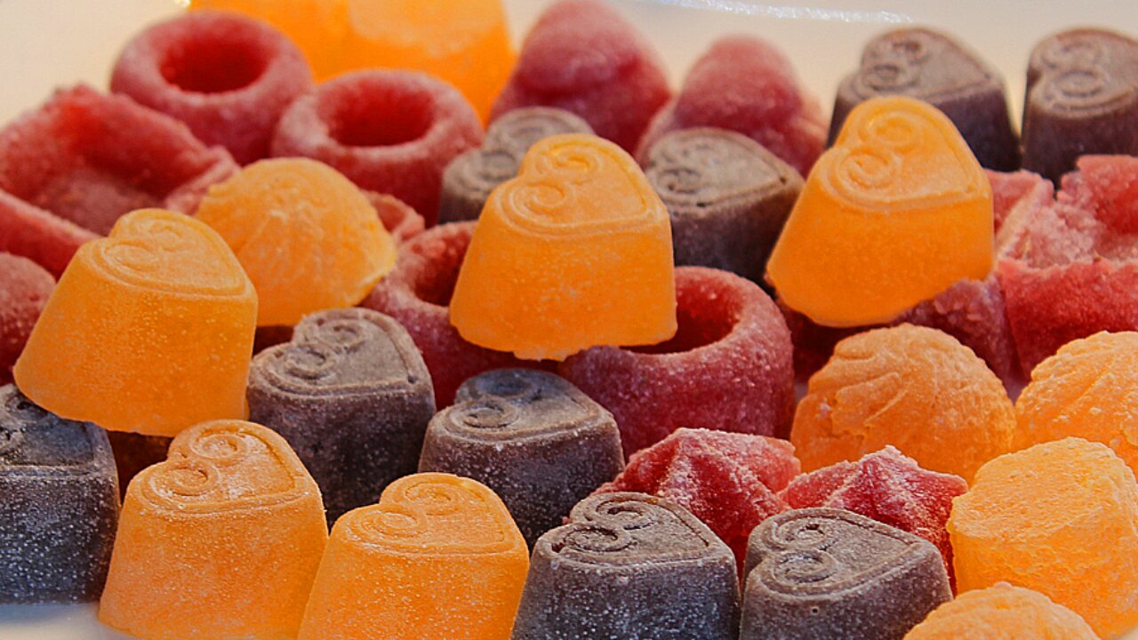 How to Make Chewy Fruit Jelly Candy at Home