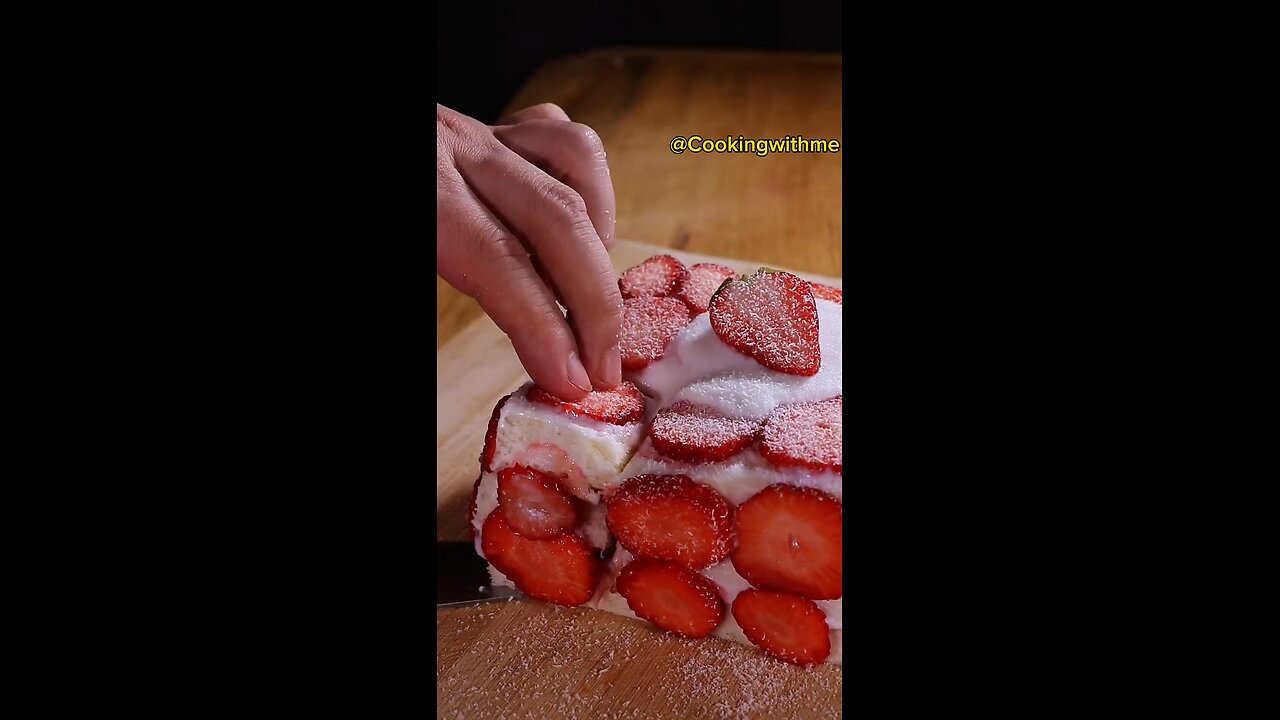 How to make strawberry cake through bread