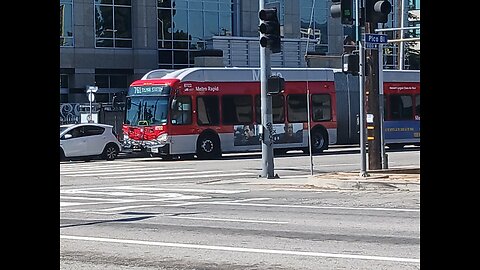 LACMTA 2019 New Flyer XN60 8722