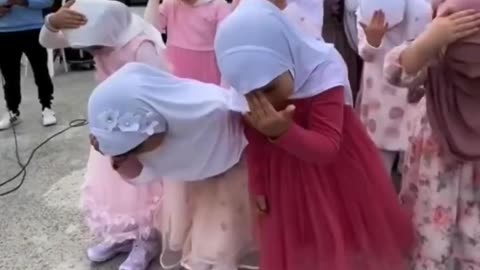 Melbourne looks like an Islamic caliphate.