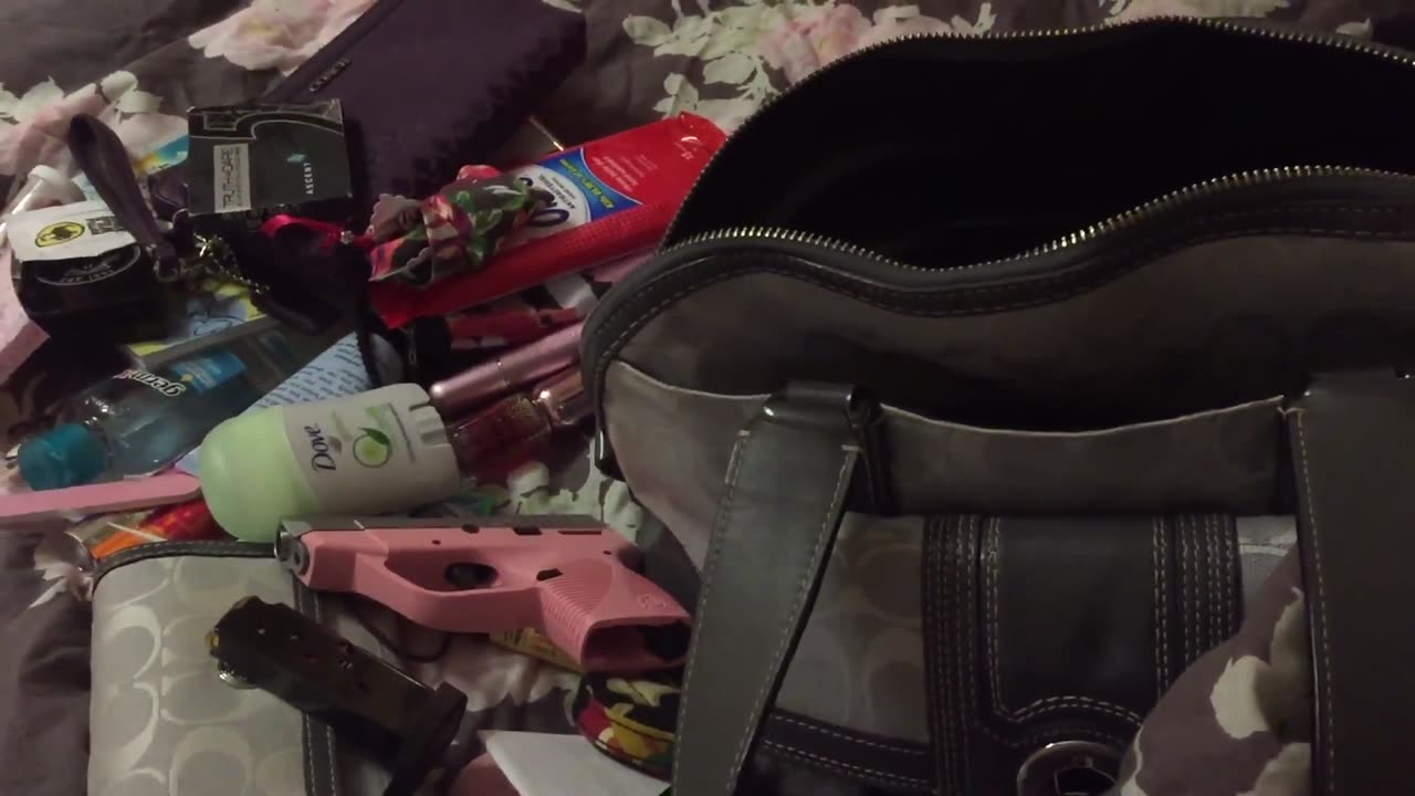 Redoing My Very First WIMB. What's in my Coach Bag!