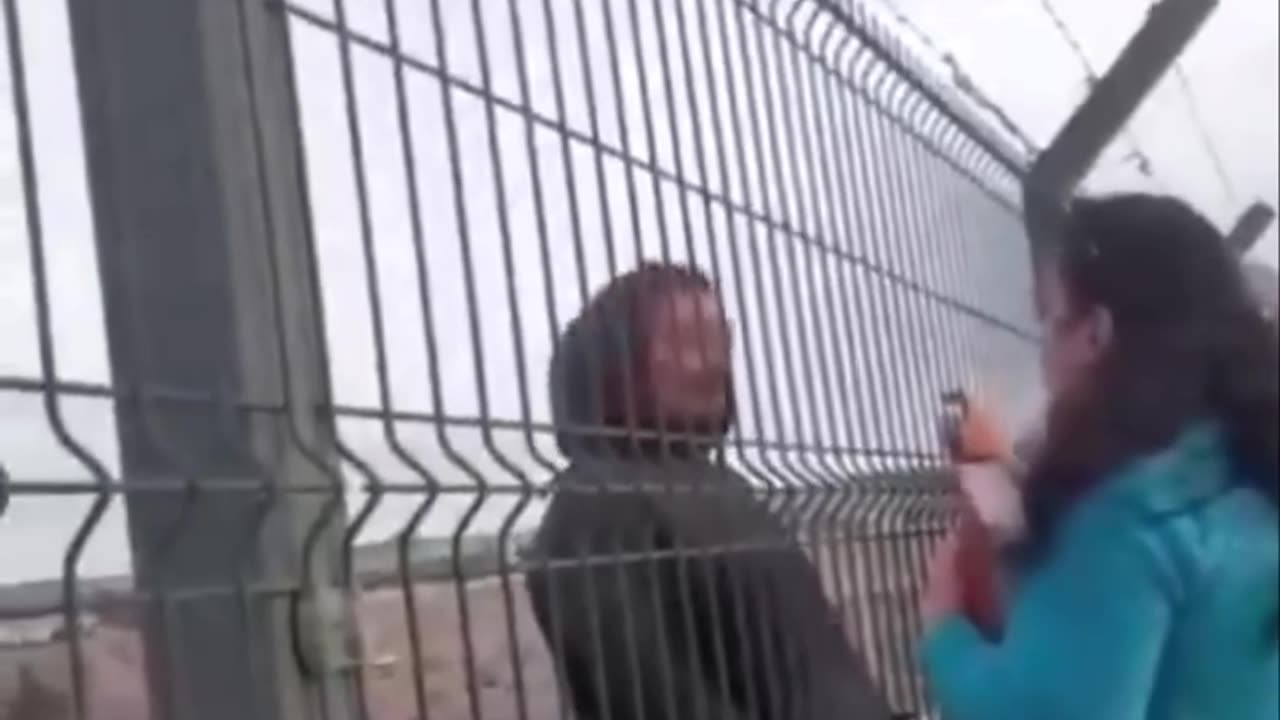A man committed suicide by jumping from the Vallenar bridge.