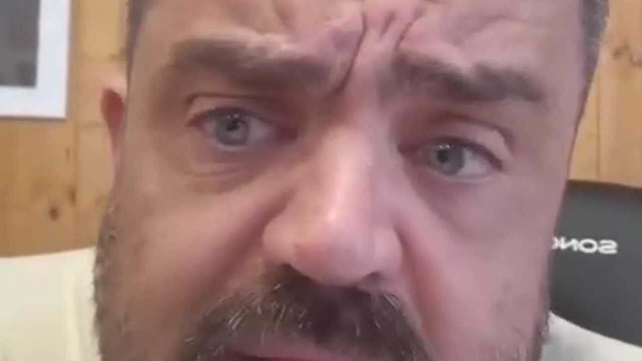 Pavel Novotný přeje lidem SMRT