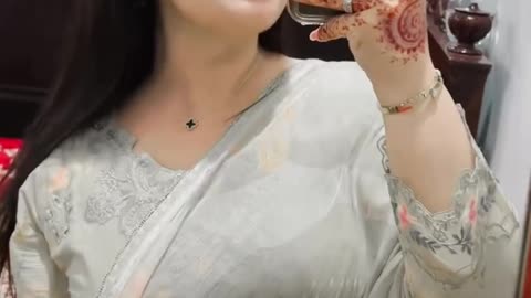 Hot mami.