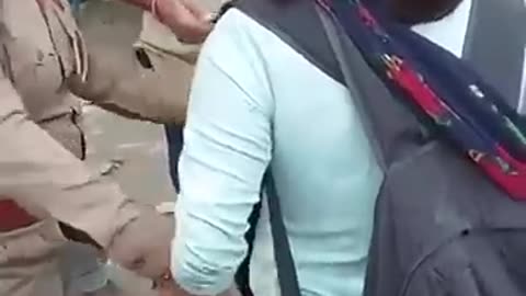 Viral: Viral Video: Country-Made Pistol Found On Teacher In UP After Tip-Off