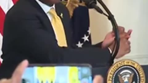 LEO 2.0 SAYS PRESIDENT TRUMP IS THE GREATEST OF ALL TIMES