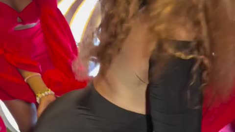 Queen vee bosset