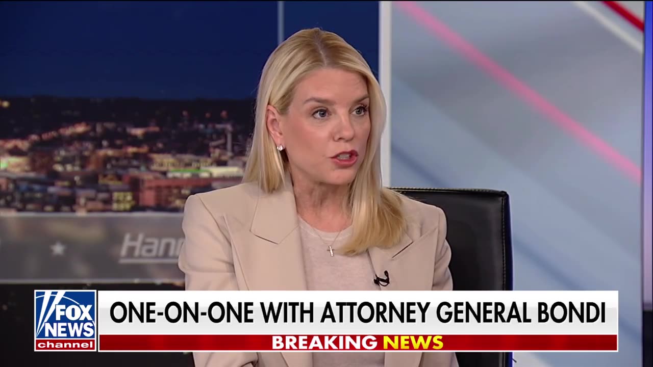 AG Pam Bondi talks federal immigration law and political violence on Hannity