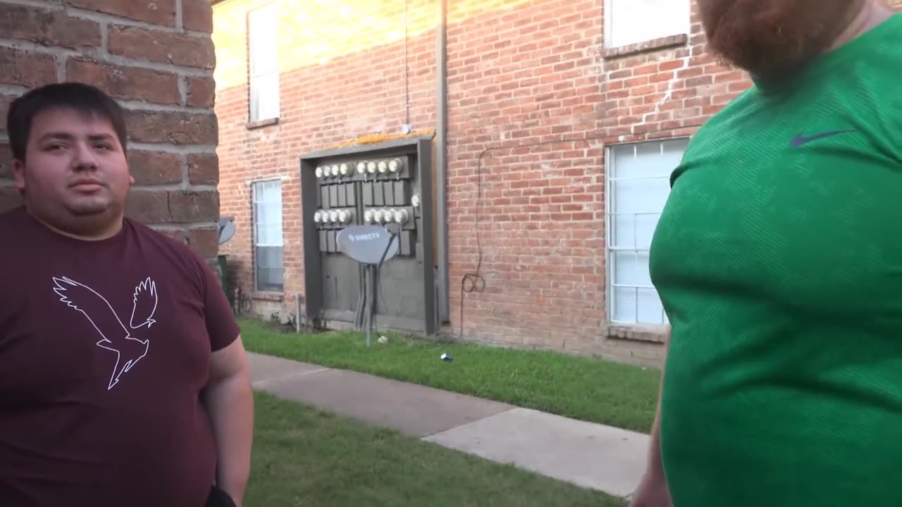 Man Interviewed in Houston Hespanic Neighborhood Doesnt want gramma knowin