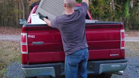 This Property Is FILTHY! — Time for a Deep Clean and Mold Removal! 💀🧽